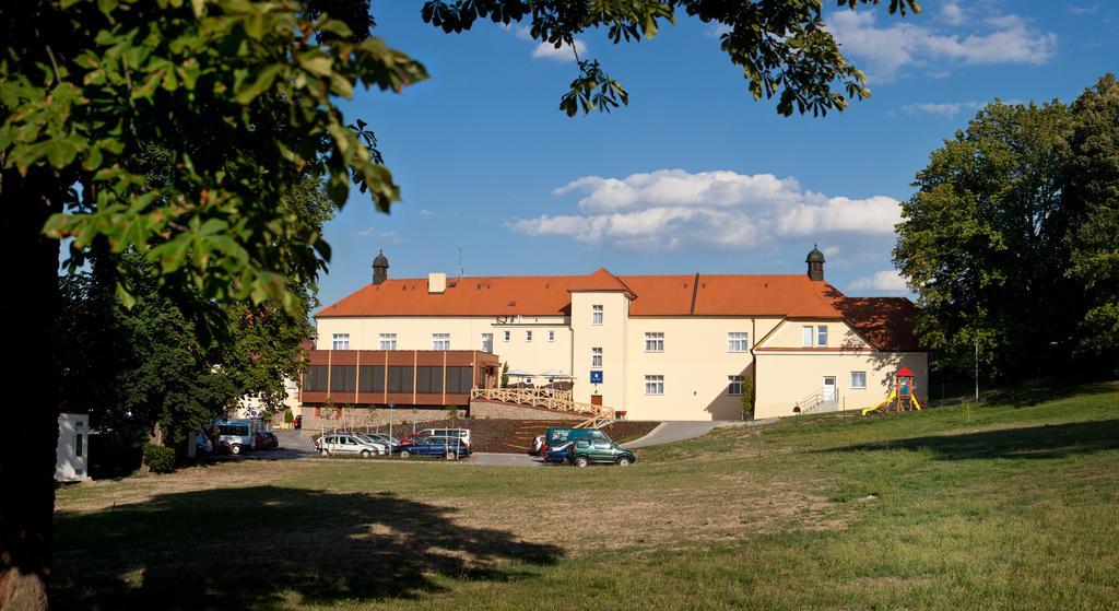 Hotel Pod Zamkem Boskovice Dış mekan fotoğraf
